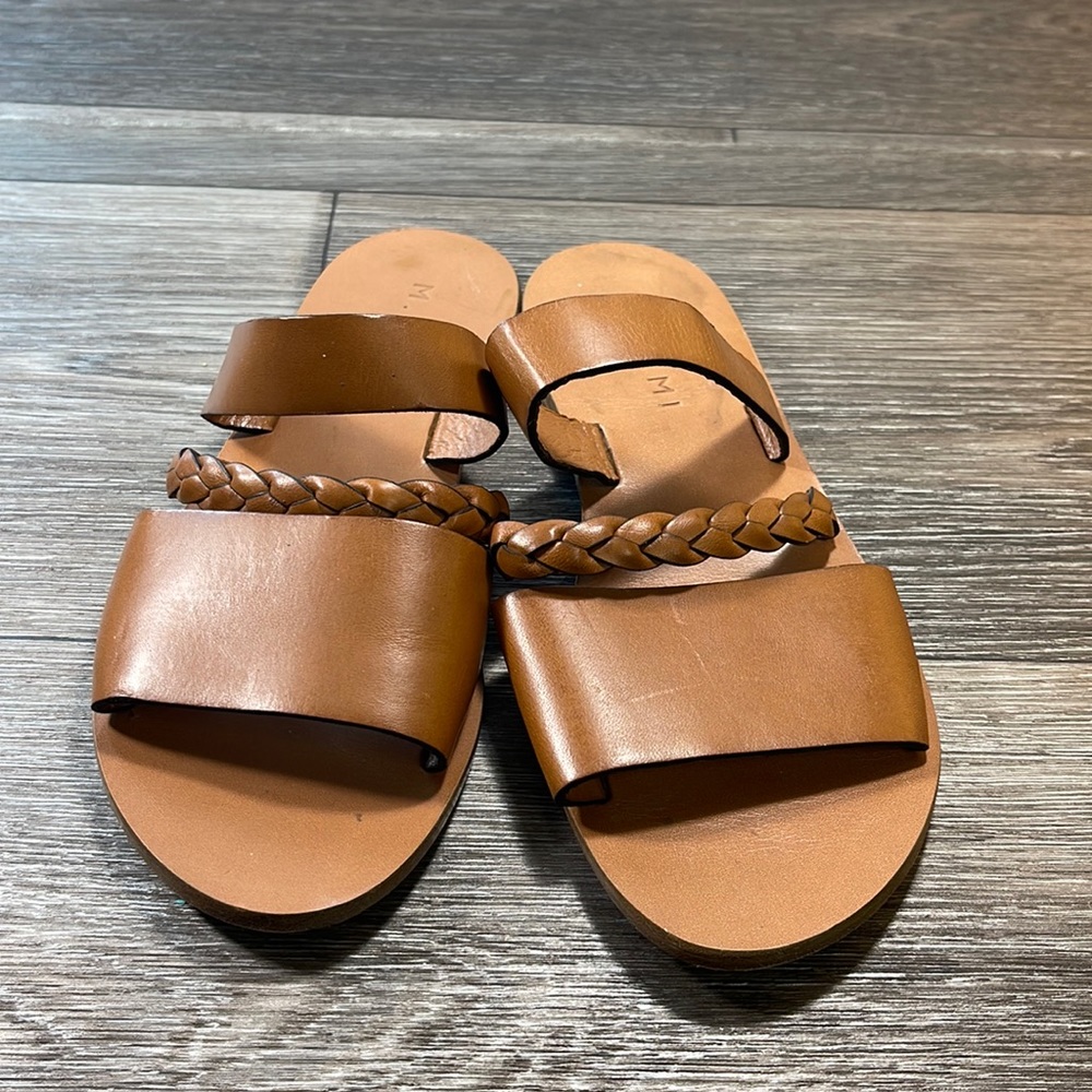 M. Gemi leather sandals size 6 (f105)